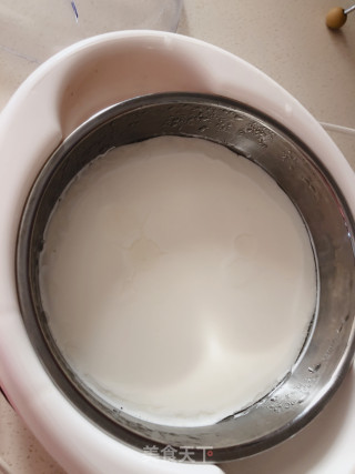 水果酸奶的做法步骤：1