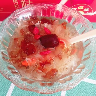 桃胶银耳糖水的做法步骤：5
