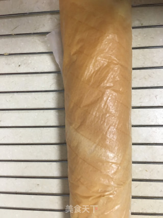 海盐芝士酱肉松卷的做法步骤：6