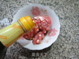 胡萝卜肉末炒蚕豆的做法步骤：4