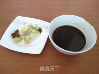 啤酒烧鲽鱼的做法步骤：2