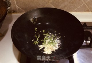 双椒炒魔芋豆腐的做法步骤：3