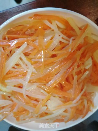 胡萝卜炒土豆丝的做法步骤：5