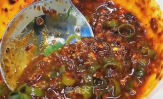 金针菇豆皮卷的做法步骤：4
