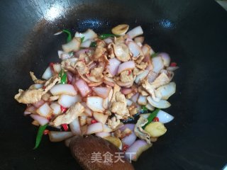 洋葱炒肉的做法步骤：6