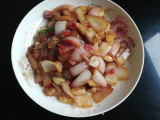 洋葱炒肉的做法步骤：7