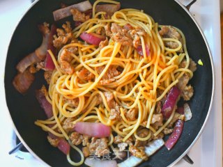 咖喱牛肉炒面的做法步骤：7