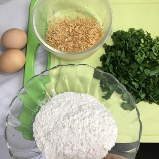 韭菜鸡蛋烙饼的做法步骤：1