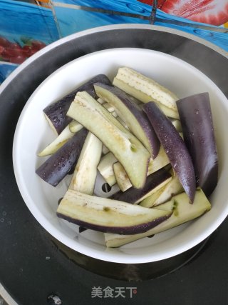 油泼茄子的做法步骤：3