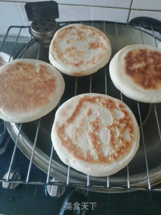 黑胡椒鸡胸肉夹馍的做法步骤：1