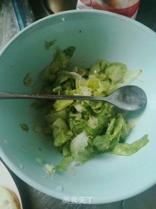黑胡椒鸡胸肉夹馍的做法步骤：3