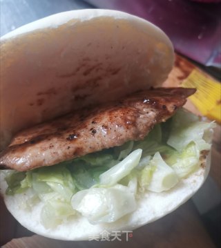 黑胡椒鸡胸肉夹馍的做法步骤：5
