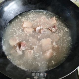 牛腩炖土豆的做法步骤：4