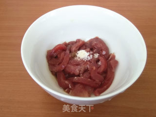 家庭版酸辣汤的做法步骤：1
