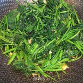 炝炒蕃薯叶的做法步骤：4