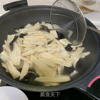 凉拌腐竹木耳的做法步骤：13
