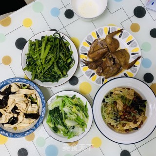 凉拌腐竹木耳的做法步骤：23