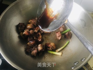 腊鸭腿焖萝卜的做法步骤：7