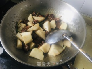 腊鸭腿焖萝卜的做法步骤：8