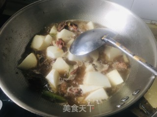 腊鸭腿焖萝卜的做法步骤：9