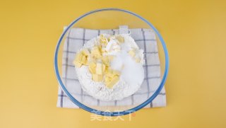 菠萝派的做法步骤：2
