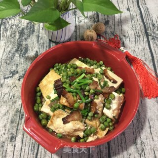 豌豆腊肉烧豆腐的做法步骤：8