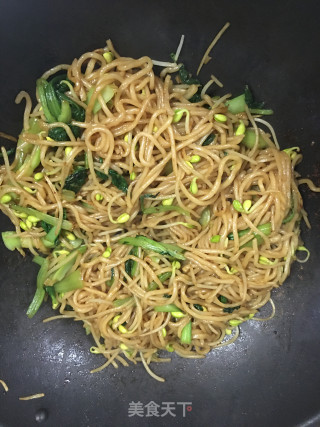 豆芽菜秧炒面的做法步骤：8