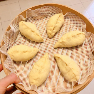 荠菜鲜笋肉包的做法步骤：9
