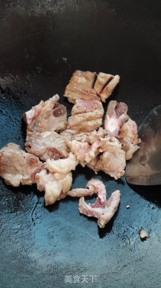 排骨炖大花豆的做法步骤：5