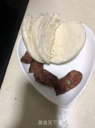 馒头汉堡????的做法步骤：2