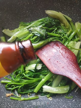 时蔬合炒的做法步骤：2
