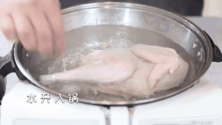 藤椒鸡的做法步骤：1