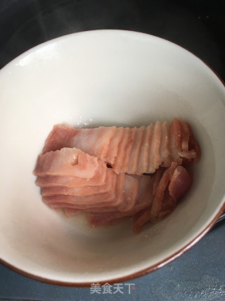 菠菜培根鹅蛋饼的做法步骤：13