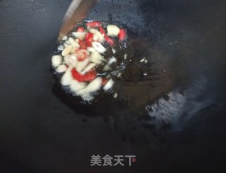酸菜辣炒毛豆的做法步骤：4