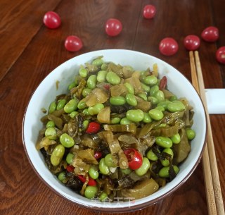 酸菜辣炒毛豆的做法步骤：7