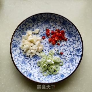 鹅蛋炒粉皮的做法步骤：7