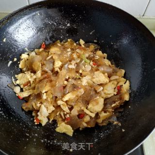 鹅蛋炒粉皮的做法步骤：16