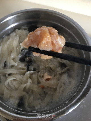 鸡肉丸子酸辣粉的做法步骤：10