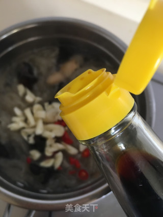 鸡肉丸子酸辣粉的做法步骤：12