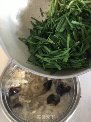 鸡肉丸子酸辣粉的做法步骤：13