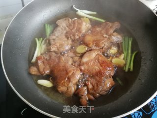 香煎鸡腿的做法步骤：7