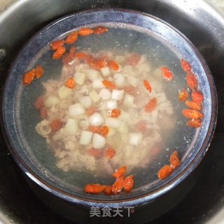 瑶柱枸杞肉末汤的做法步骤：6
