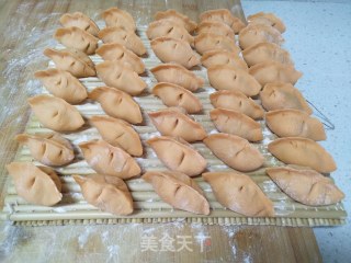胡萝卜汁饺子的做法步骤：8
