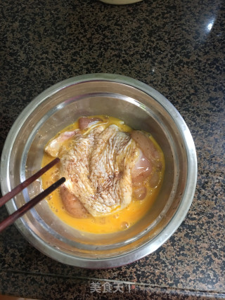 番茄鸡腿炒饭的做法步骤：3