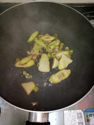 春笋豆腐汤的做法步骤：4
