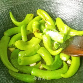 青椒荷包蛋的做法步骤：6