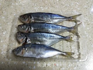 香煎巴浪鱼的做法步骤：1