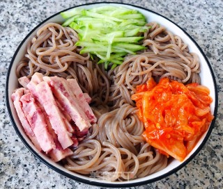 荞麦冷面#酸辣美食#的做法步骤：7