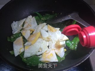 辣椒炒荷包蛋的做法步骤：8