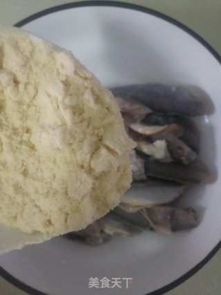 脆炸小黄鱼的做法步骤：5